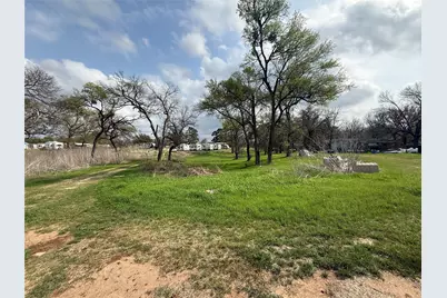 1005 E Yeagua Street, Groesbeck, TX 76642 - Photo 12
