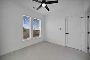 7207 Mohawk Dr, Dallas, TX 75235 - Photo 32