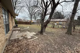 1813 Legend Dr, Garland, TX 75040 - Photo 12