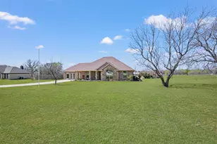169 Savannah Dr, Weatherford, TX 76087 - Photo 1
