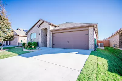 6928 Helm Lane, Fort Worth, TX 76179 - Photo 2