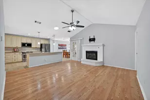 1406 Kynette Dr, Euless, TX 76040 - Photo 4