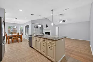 1406 Kynette Dr, Euless, TX 76040 - Photo 12