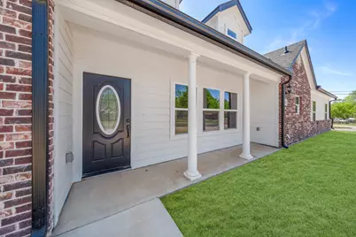 802 Jefferson Street E, Sulphur Springs, TX 75482 - Photo 2