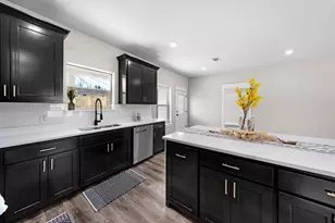 802 Jefferson St E, Sulphur Springs, TX 75482 - Photo 10