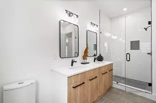 4208 Live Oak St, Dallas, TX 75204 - Photo 34