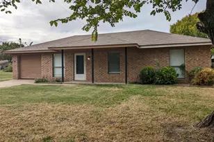605 Elm St, Forney, TX 75126 - Photo 1