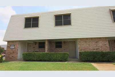101 Westcourt Drive, Cleburne, TX 76033 - Photo 1