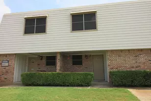 101 Westcourt Dr, Cleburne, TX 76033 - Photo 1