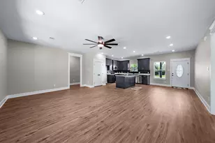 808 Jefferson St E, Sulphur Springs, TX 75482 - Photo 10