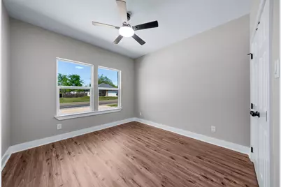 808 Jefferson Street E, Sulphur Springs, TX 75482 - Photo 20