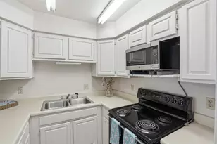 2518 Shady Ridge Dr, Bedford, TX 76021 - Photo 12