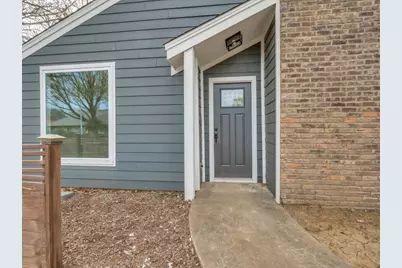 1129 Yorkshire Drive, Carrollton, TX 75007 - Photo 4