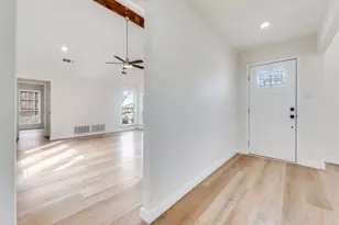 1129 Yorkshire Dr, Carrollton, TX 75007 - Photo 6