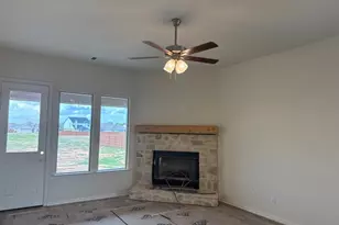 1217 Colca Dr, Springtown, TX 76082 - Photo 4