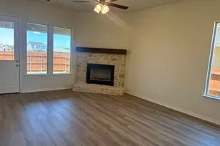 1217 Colca Dr, Springtown, TX 76082 - Photo 4