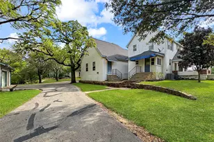 1205 Forest Ridge Dr, Bedford, TX 76022 - Photo 4