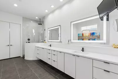 6435 Lake Circle Drive, Dallas, TX 75214 - Photo 12