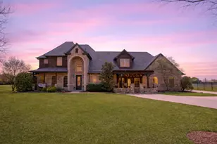 901 Morton Hill Ln, Haslet, TX 76052 - Photo 2