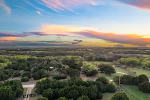 116 Creekview Dr, Blum, TX 76627 - Photo 10