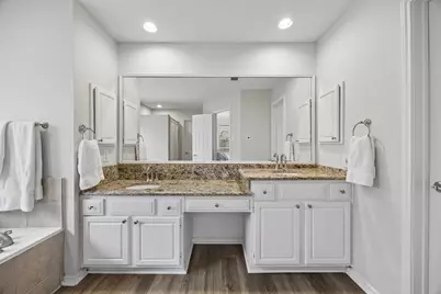 1669 Crosshaven Drive, Lewisville, TX 75077 - Photo 14