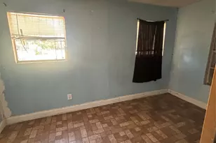 918 Local Vista Dr, Dallas, TX 75217 - Photo 14