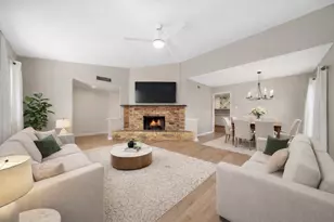 413 Sandy Knoll Dr, Coppell, TX 75019 - Photo 2