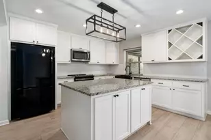 413 Sandy Knoll Dr, Coppell, TX 75019 - Photo 6