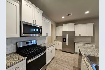 6737 Windfall Drive, Fort Worth, TX 76135 - Photo 16