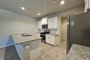 6737 Windfall Dr, Fort Worth, TX 76135 - Photo 14