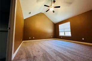 121 Frank St, Greenville, TX 75402 - Photo 12