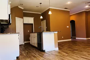 121 Frank St, Greenville, TX 75402 - Photo 6