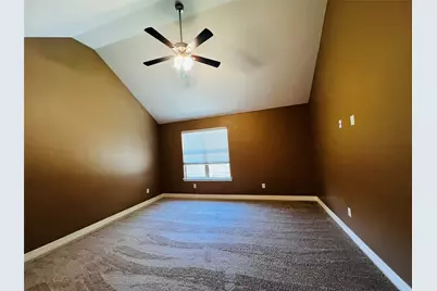 121 Frank Street, Greenville, TX 75402 - Photo 10