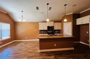 121 Frank St, Greenville, TX 75402 - Photo 16