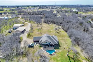 261 Vickie Ln, Gunter, TX 75058 - Photo 4