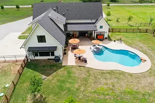 2014 W Elm Mott Dr, Waco, TX 76705 - Photo 2