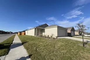 1201 Falcon Hts Dr, Forney, TX 75126 - Photo 2