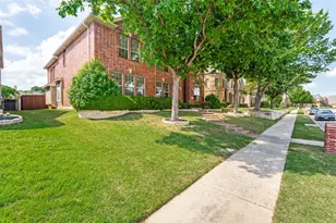 1417 E Branch Hollow Dr, Carrollton, TX 75007 - Photo 1