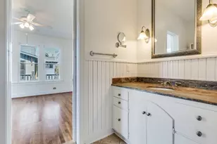 6931 Lindsley Ave, Dallas, TX 75223 - Photo 16