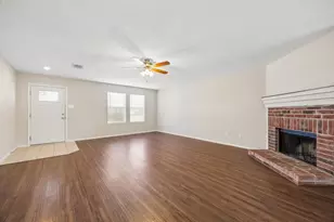 2437 Pecan Dr, Little Elm, TX 75068 - Photo 4