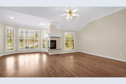 4400 Castleglen Drive, Plano, TX 75093 - Photo 18