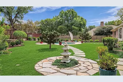 4400 Castleglen Drive, Plano, TX 75093 - Photo 2