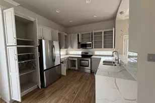 1001 Windsor Dr, Saginaw, TX 76179 - Photo 6