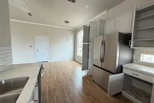 1001 Windsor Dr, Saginaw, TX 76179 - Photo 8