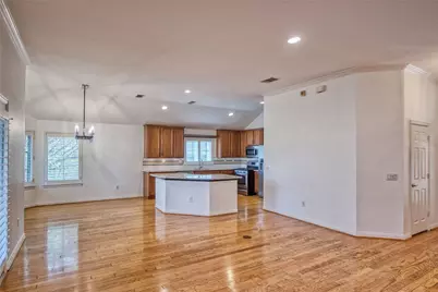 10009 Southpoint Court, Denton, TX 76207 - Photo 6