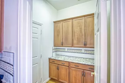 10009 Southpoint Court, Denton, TX 76207 - Photo 8