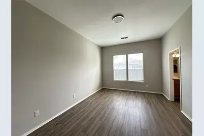 1129 April Springs Drive, Fort Worth, TX 76134 - Photo 10