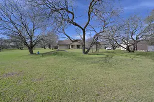 9508 Kelly Ln, Alvarado, TX 76009 - Photo 32