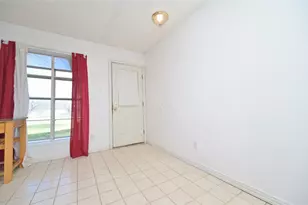 9508 Kelly Ln, Alvarado, TX 76009 - Photo 10