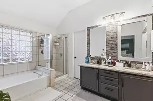 2742 Claremont Dr, Grand Prairie, TX 75052 - Photo 16